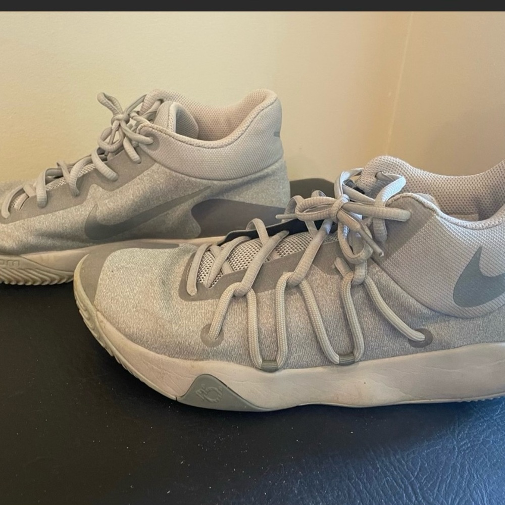 Nike KD Trey 5 V “wolf grey”